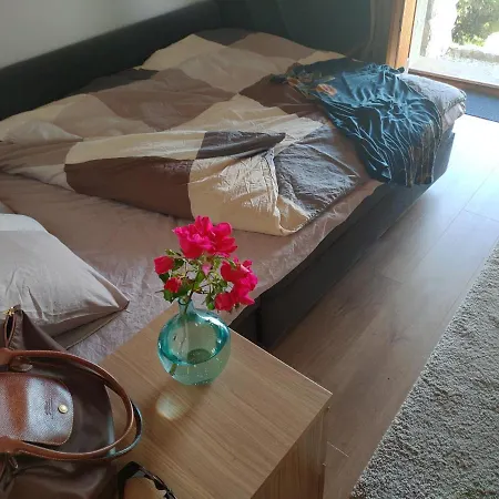 Studio Au Calme, Vue Imprenable Sur La Vallée Appartement