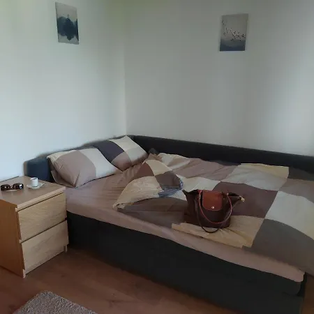 Studio Au Calme, Vue Imprenable Sur La Vallee Apartman